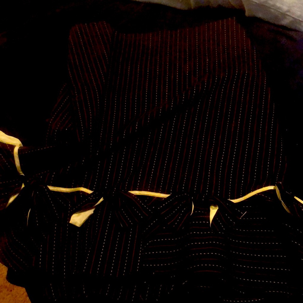 Cute black pinstriipe skirt